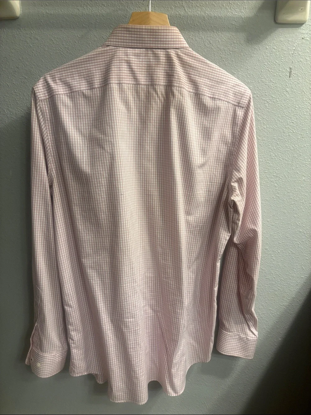 Banana Republic Light Pink Gingham Dress Shirt - Men's